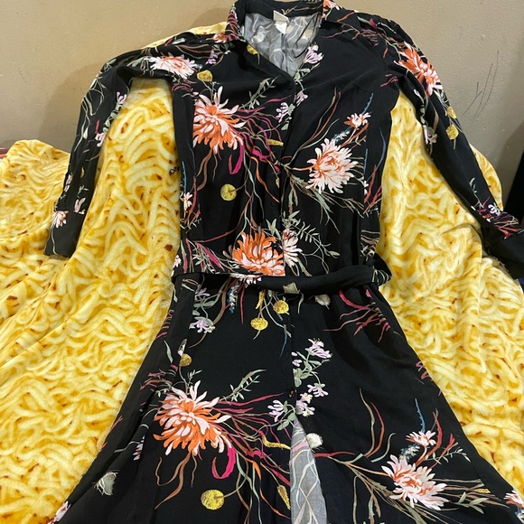 H&M Black Floral Midi Dress - Picture 1 of 9